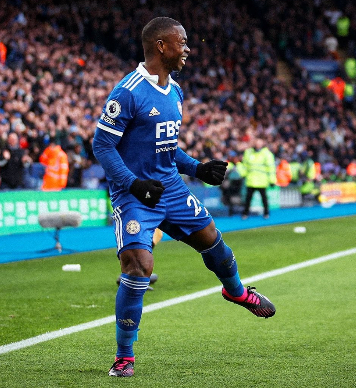 荷兰逆转利物浦,门迪高光表现 荷兰逆转利物浦,门迪高光表现