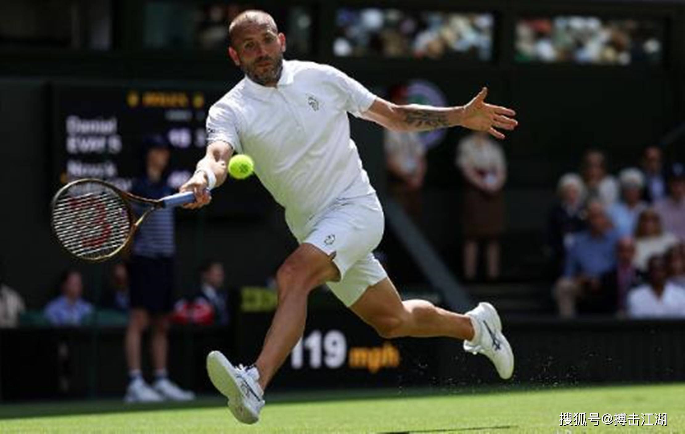 开云足球直播-澳网横扫温网，德约科维奇扛起全队