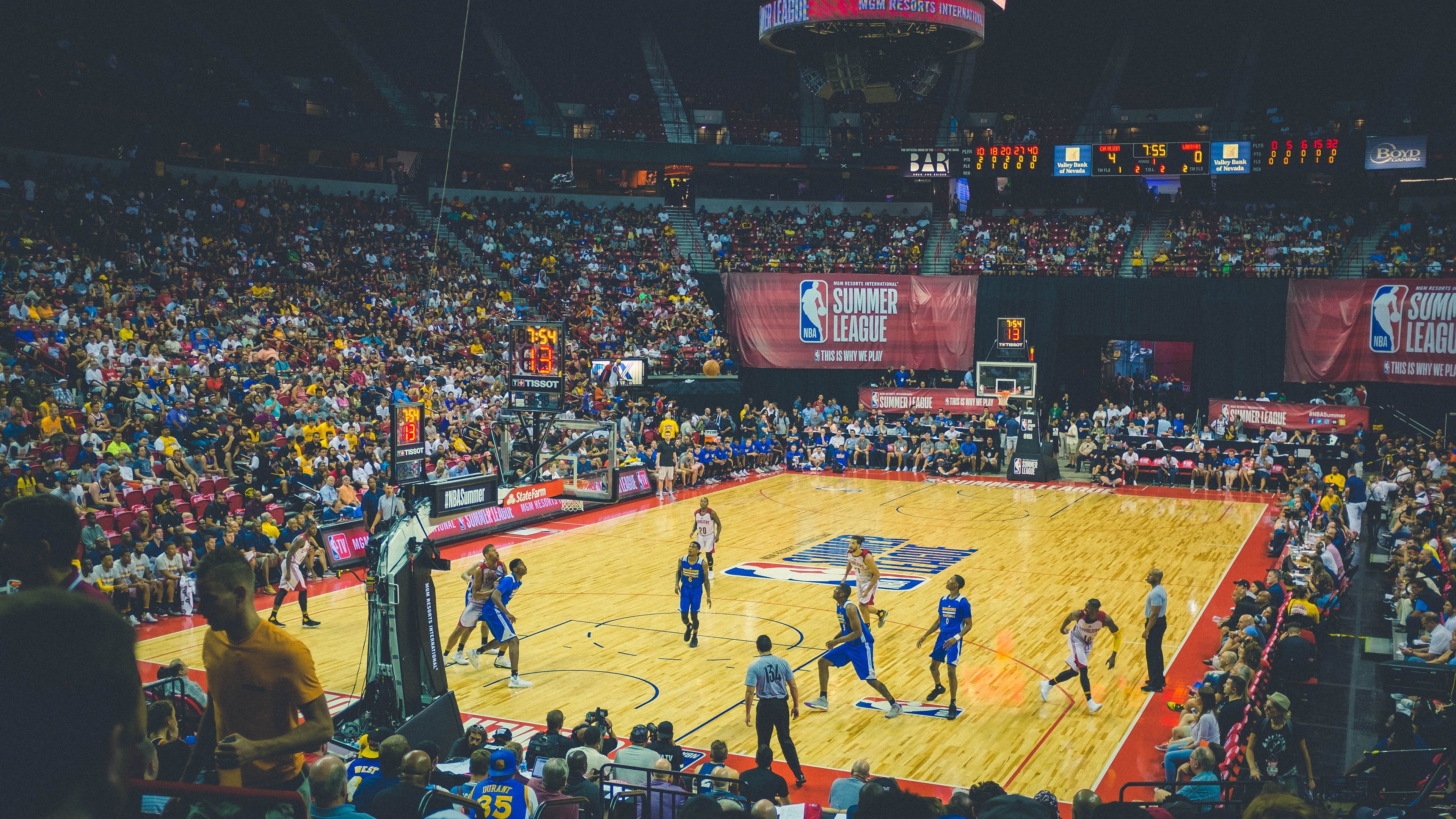 范弗利特化身范乔丹，勇士防线在他面前形同虚设