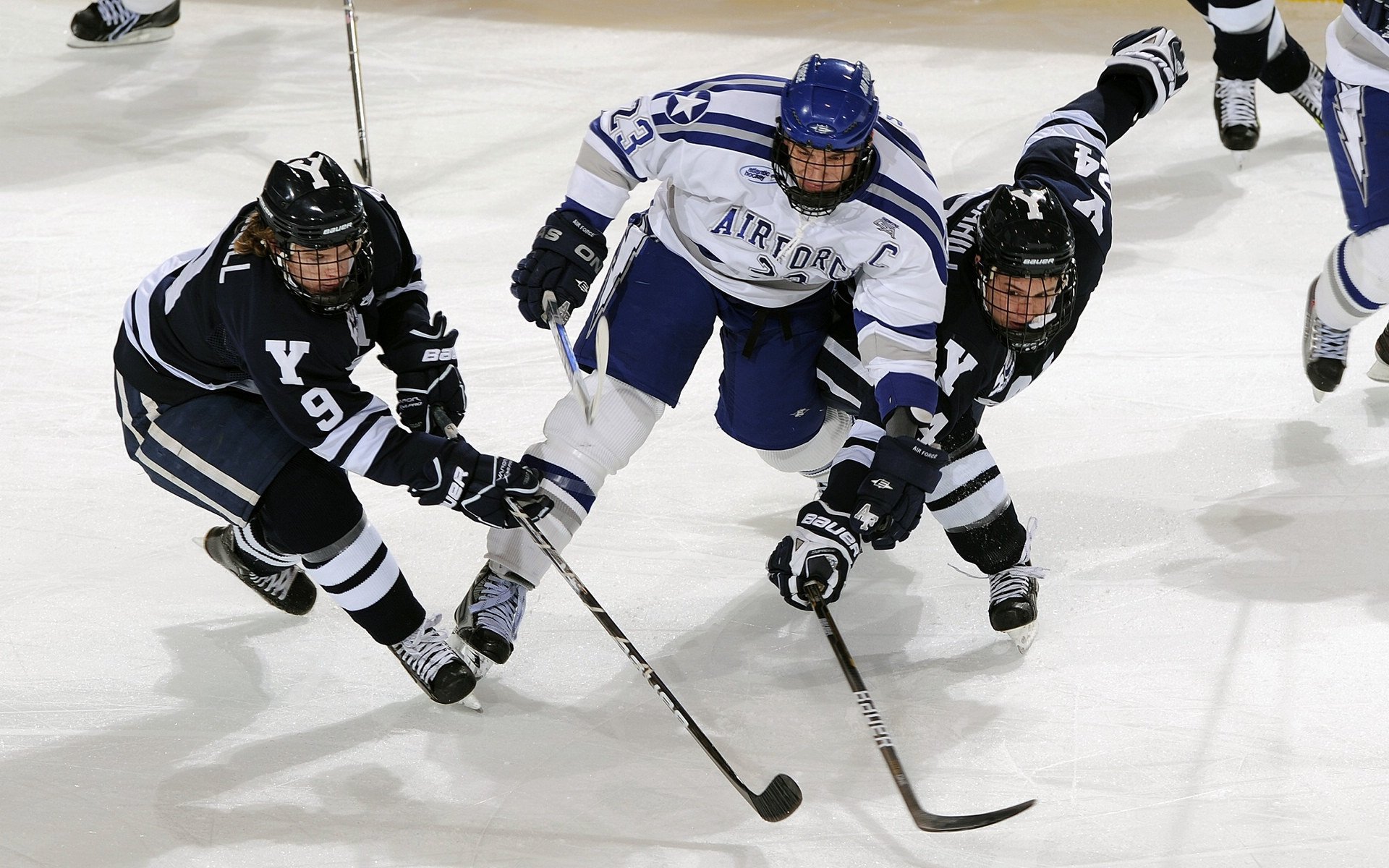 活塞铁血防守锁死尼克斯，班凯罗统治级表现当选全场最佳无争议